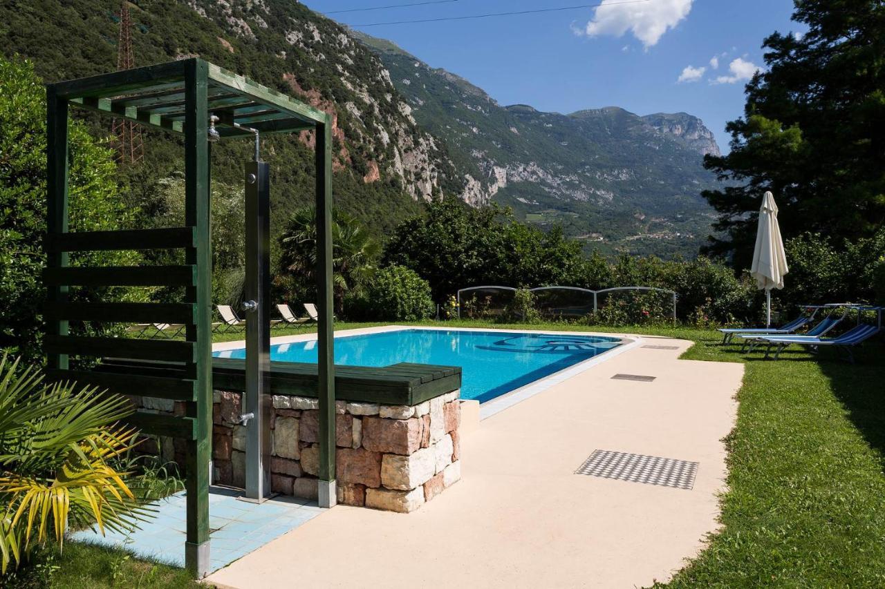 Hotel Due Laghi Padergnone Ngoại thất bức ảnh
