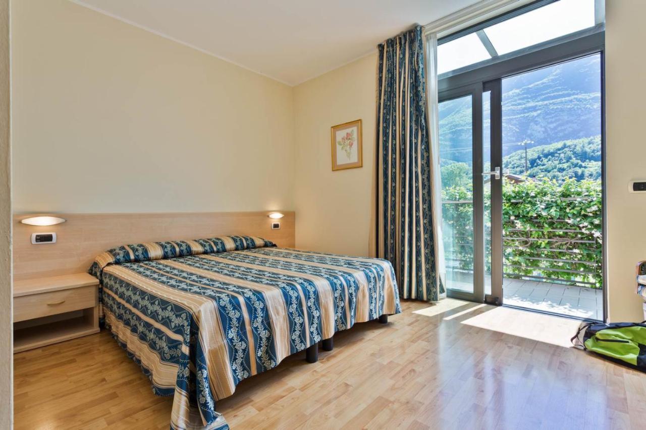 Hotel Due Laghi Padergnone Ngoại thất bức ảnh