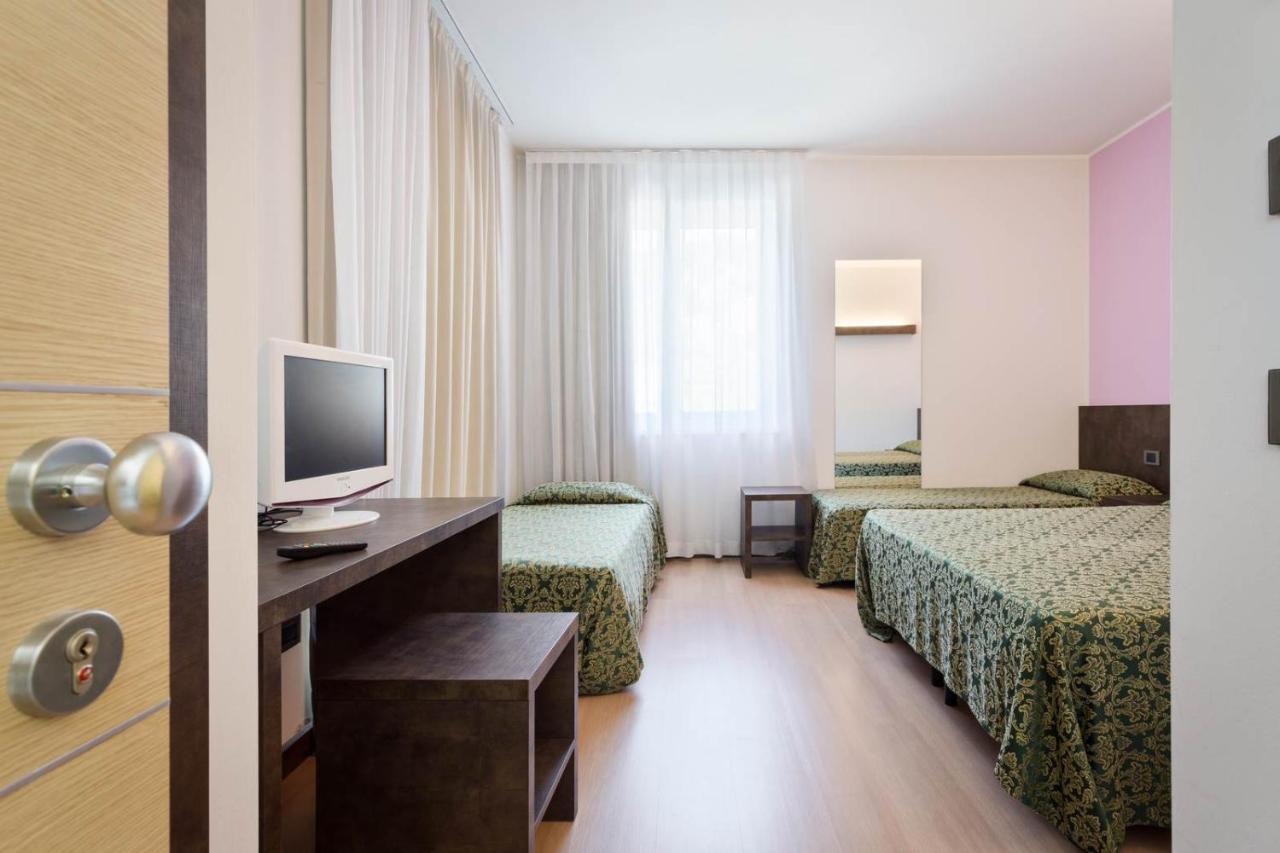 Hotel Due Laghi Padergnone Ngoại thất bức ảnh
