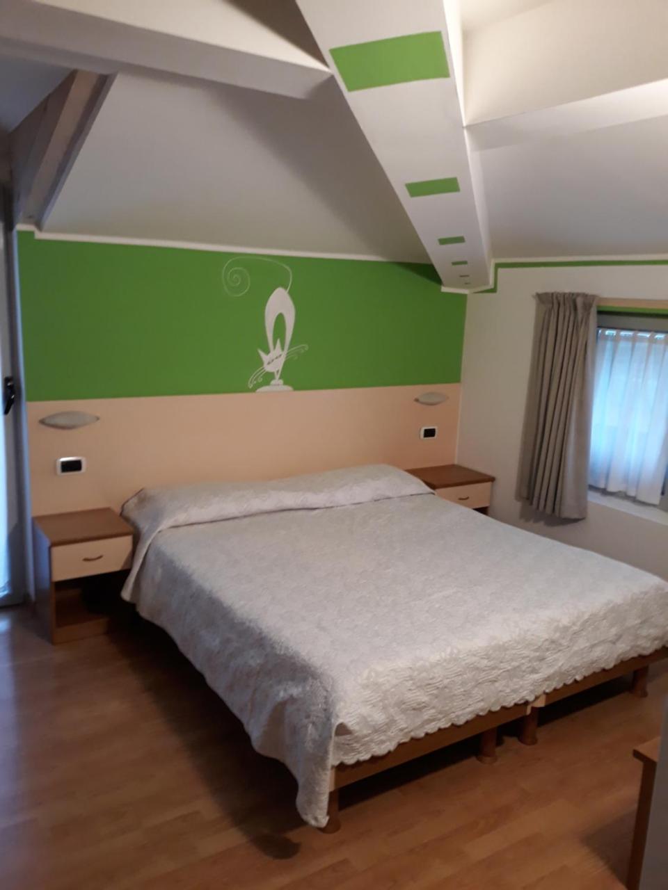 Hotel Due Laghi Padergnone Ngoại thất bức ảnh