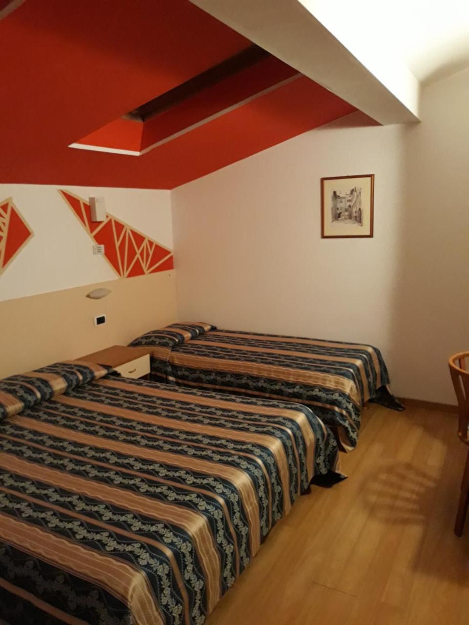 Hotel Due Laghi Padergnone Ngoại thất bức ảnh