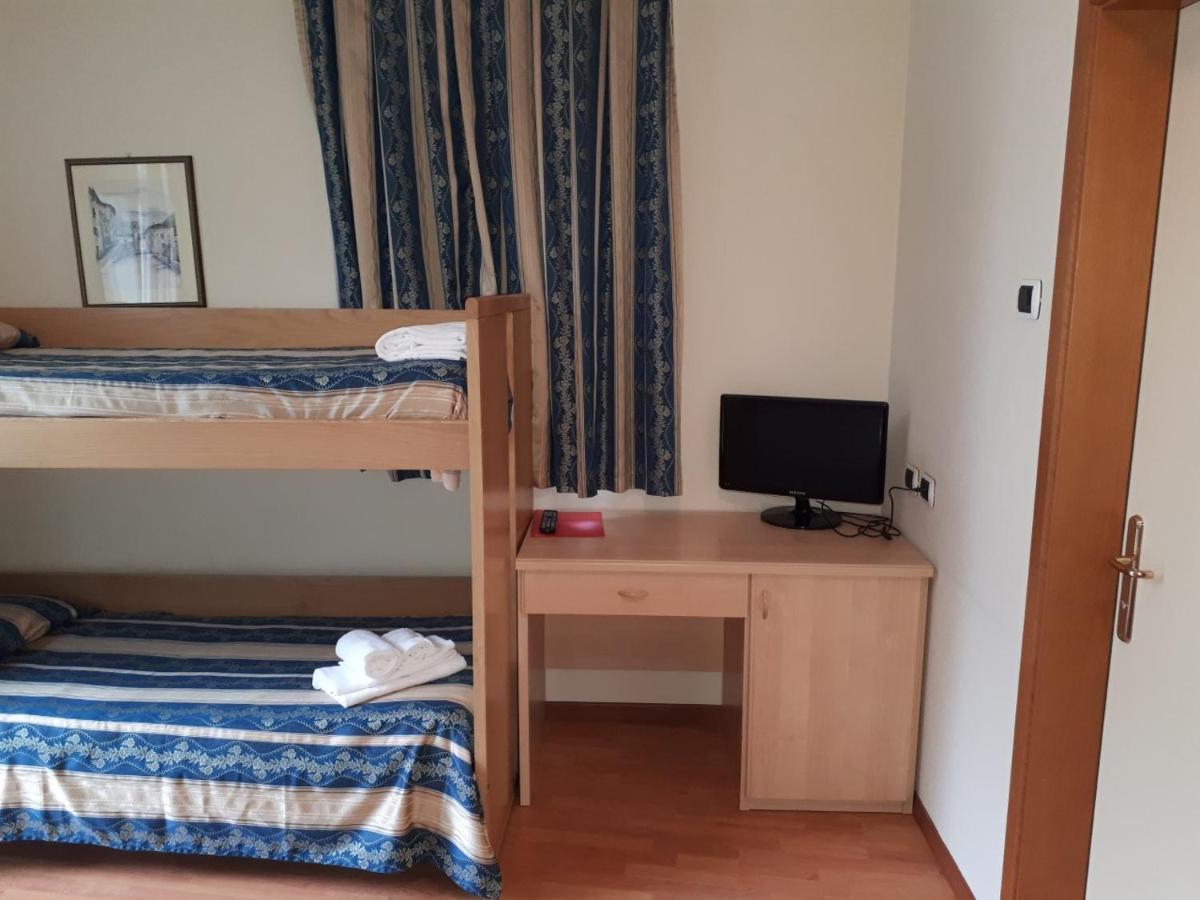 Hotel Due Laghi Padergnone Ngoại thất bức ảnh